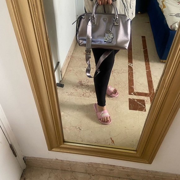 Guess Metallic Crossbody Bag - Picture 5 of 6